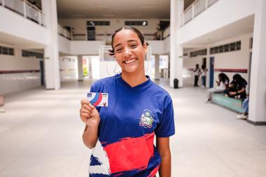 Bahia Realiza Dia D de Entrega do Bolsa Presença para Estudantes Vulneráveis Bahia Realiza Dia D de Entrega do Bolsa Presença para Estudantes Vulneráveis