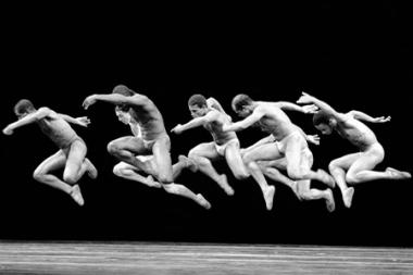 Balé Teatro Castro Alves Lança Convocatória para Pesquisa de Memórias de 45 Anos Balé Teatro Castro Alves Lança Convocatória para Pesquisa de Memórias de 45 Anos