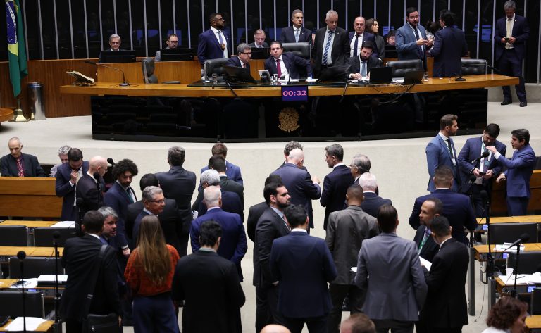 Câmara Aprovou Política Nacional de Minerais Críticos e Estratégicos: Oportunidade ou Risco? Câmara Aprovou Política Nacional de Minerais Críticos e Estratégicos: Oportunidade ou Risco?