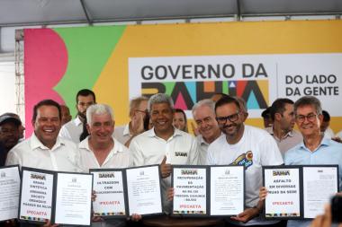 Obras de Infraestrutura e Educação Avançam em Ipecaetá: Compromisso do Governador Obras de Infraestrutura e Educação Avançam em Ipecaetá: Compromisso do Governador