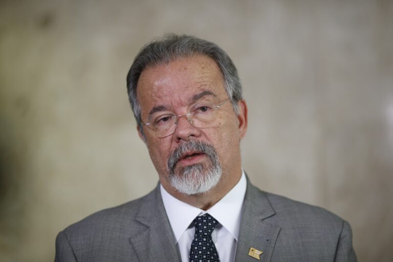 Falecimento de Raul Jungmann: Uma Vida Dedicada à Política e à Democracia