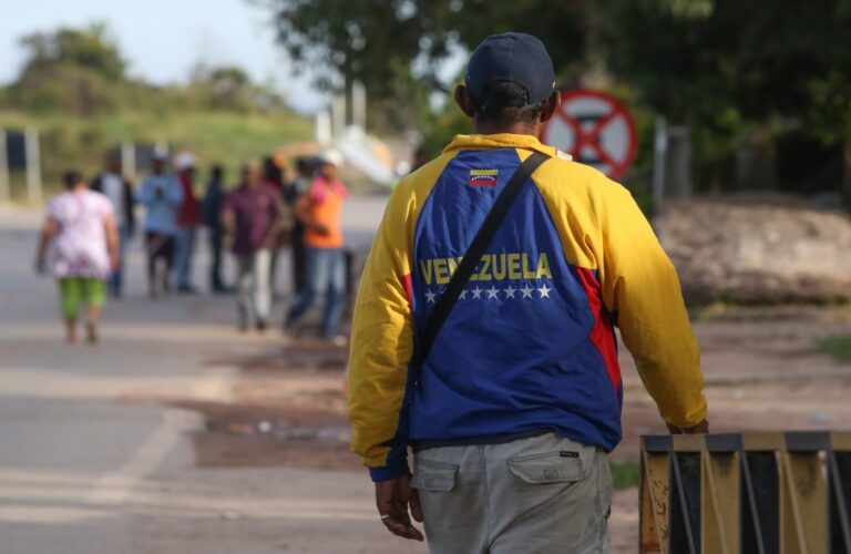 Ministro da Saúde Prepara SUS para Atendimento a Venezuelanos Atingidos por Conflito