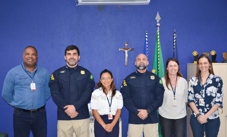 PRF e Petrobras: Fortalecendo Laços na Responsabilidade Social em Recife PRF e Petrobras: Fortalecendo Laços na Responsabilidade Social em Recife