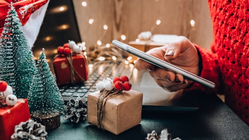 Comércio Nacional Cresce 7,7% na Semana do Natal e Beneficia Setores Turísticos Comércio Nacional Cresce 7,7% na Semana do Natal e Beneficia Setores Turísticos