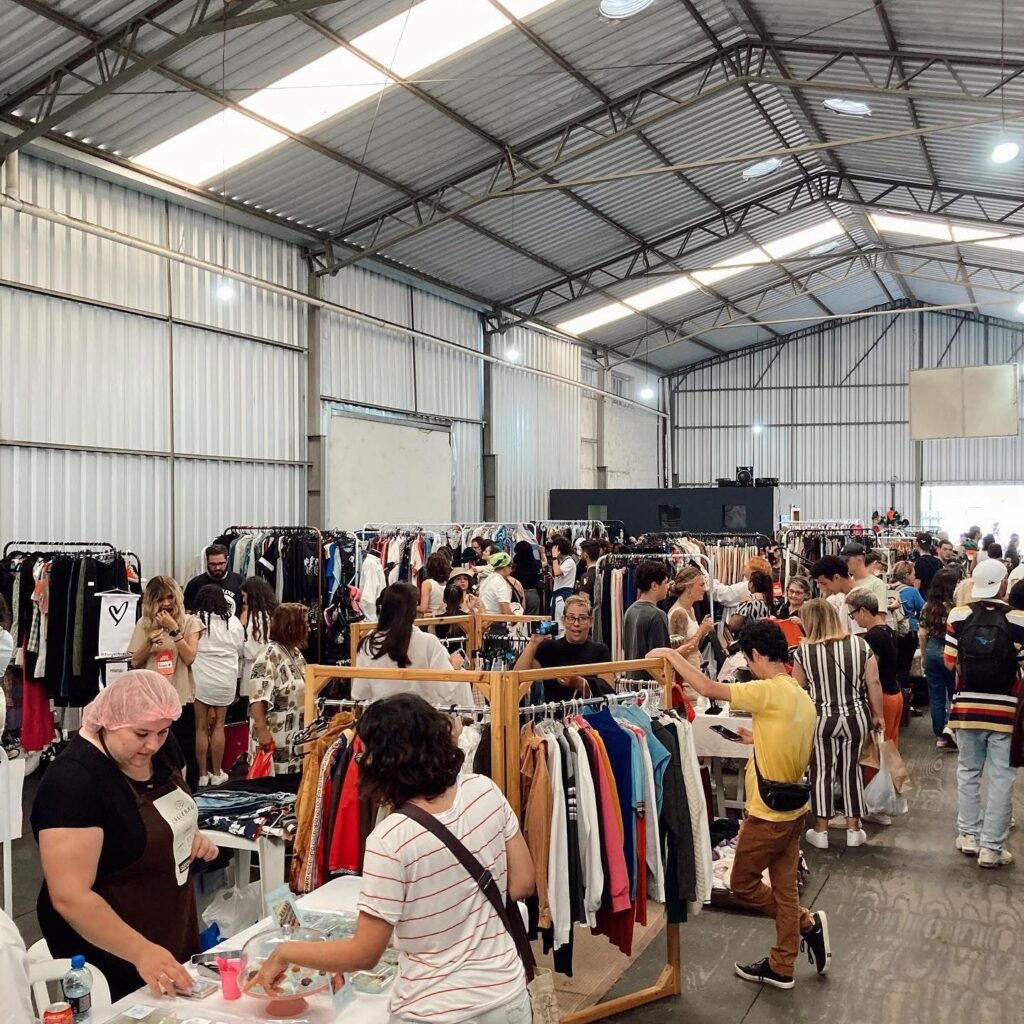 Feira Me Leva: O Encontro de Moda e Cultura no Centro de Curitiba