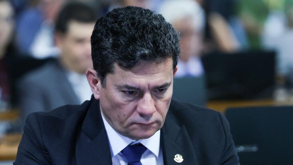 Ex-Informante de Moro Revela Detalhes de Atuação em Depoimento Surpreendente Ex-Informante de Moro Revela Detalhes de Atuação em Depoimento Surpreendente