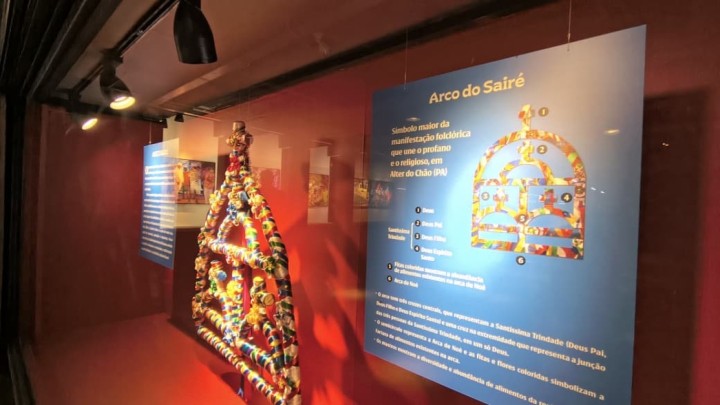Exposição ‘Sairé’ Leva a Cultura Amazônica ao Museu de Arte Sacra de São Paulo Exposição 'Sairé' Leva a Cultura Amazônica ao Museu de Arte Sacra de São Paulo
