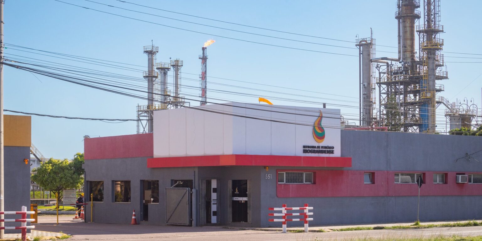 Refinaria Riograndense: Nova Fase Industrial Impulsiona Agronegócio no Sul do Brasil