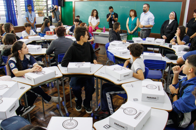 Retorno às Aulas no Paraná: Novas Metas e Oportunidades para Alunos e Professores em 2026 Retorno às Aulas no Paraná: Novas Metas e Oportunidades para Alunos e Professores em 2026