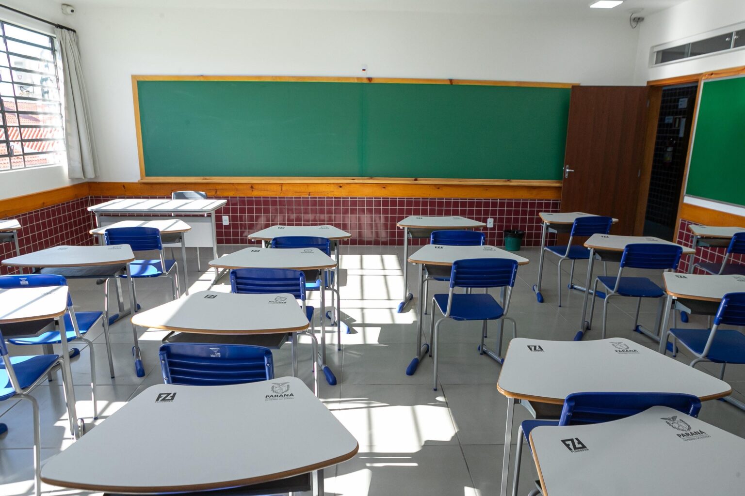 Acolhimento na Escola: Menos da Metade dos Alunos da Rede Pública no Paraná Se Sentem Ouvidos