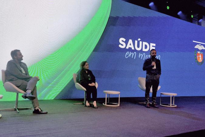 Encontro Mobiliza Profissionais de Saúde de Todo o Paraná para Fortalecer o SUS Encontro Mobiliza Profissionais de Saúde de Todo o Paraná para Fortalecer o SUS