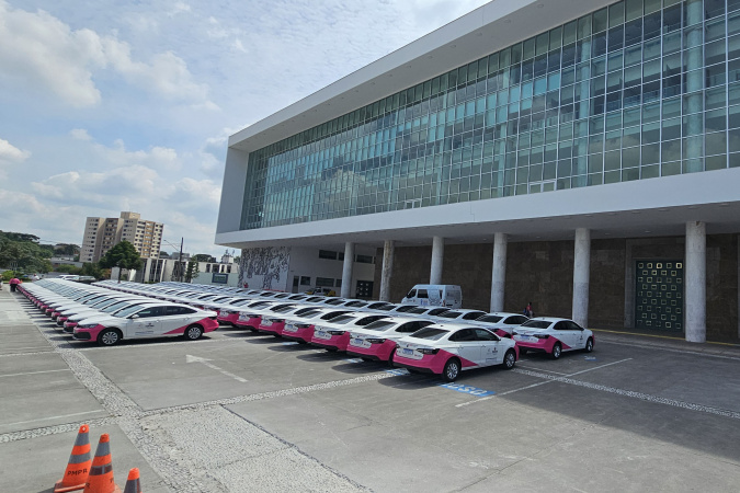 Governo do Paraná Destina 30 Carros a Municípios para Fortalecer Políticas de Apoio às Mulheres Governo do Paraná Destina 30 Carros a Municípios para Fortalecer Políticas de Apoio às Mulheres
