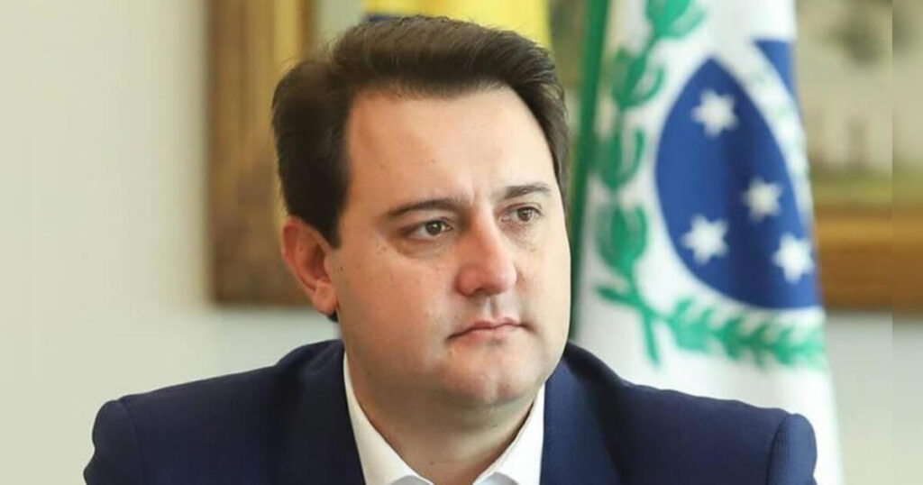 Ratinho Junior Define Estratégias em Meio à Disputa Política no Paraná
