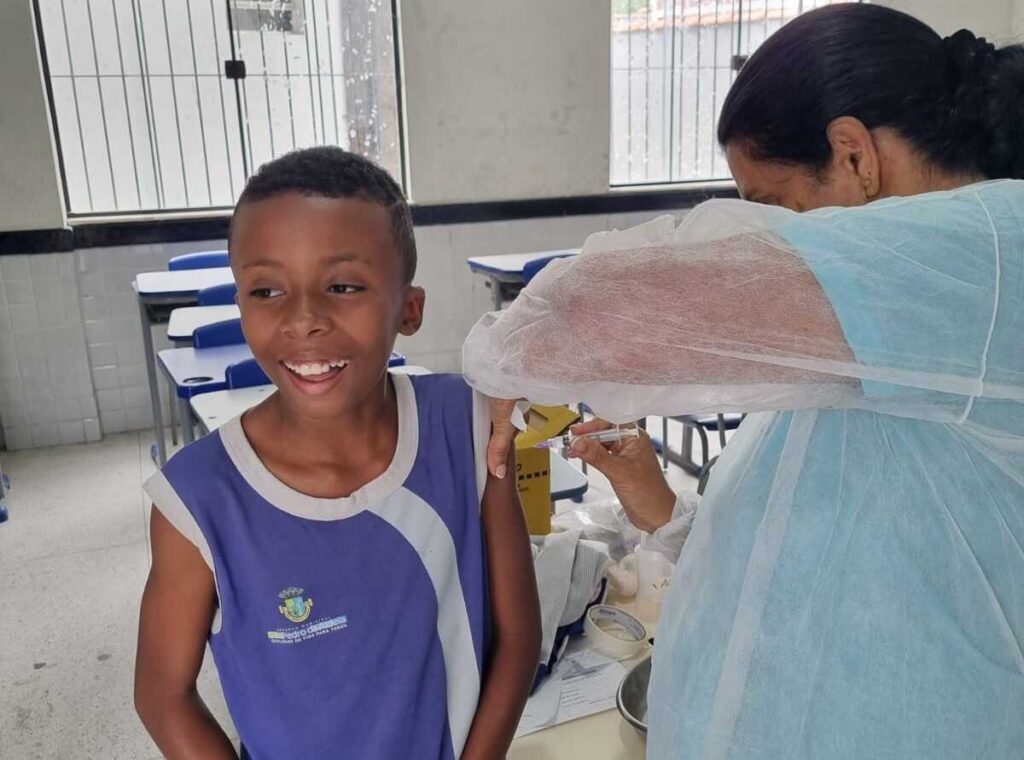 Vacinação nas Escolas: Prefeitura de São Pedro da Aldeia Lança Campanha de Saúde em Maio