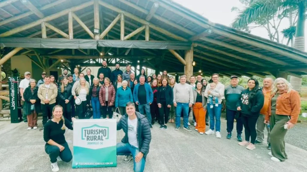 Missão Técnica impulsiona turismo em Araucária com visita a Pomerode e Joinville