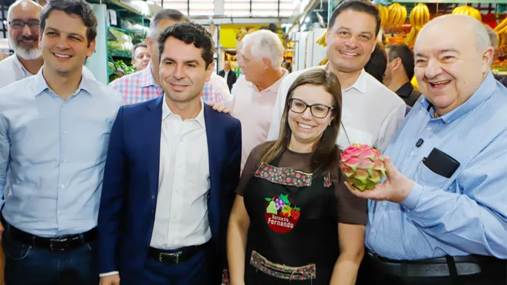 Sandro Alex e Greca propõem ampliar mercados municipais para fortalecer economia do Paraná