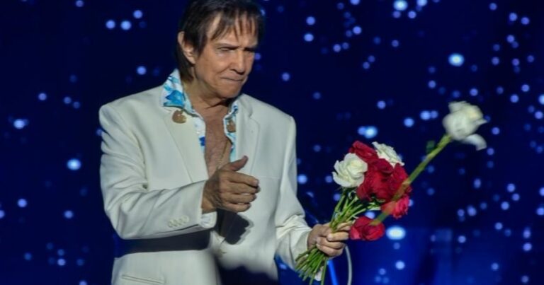 Roberto Carlos Brilha em Show Especial em Salvador: Emoções à Flor da Pele