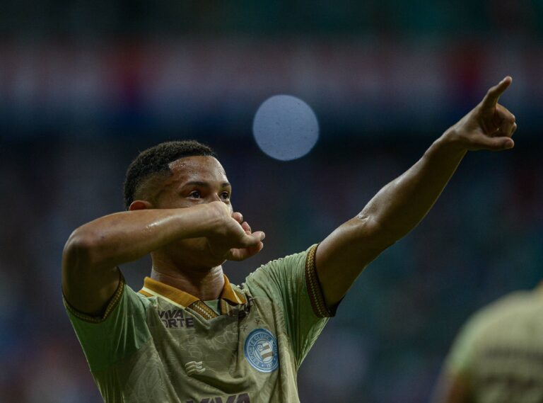 Venda de Tiago do Bahia: Recorde em Negociações de Jogadores da Base Venda de Tiago do Bahia: Recorde em Negociações de Jogadores da Base