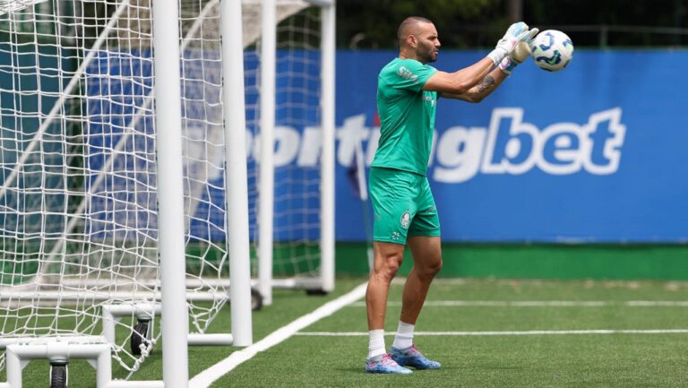 Bahia busca contratação de Weverton, goleiro do Palmeiras, com proposta atrativa