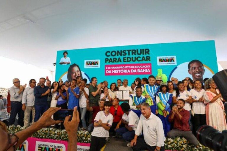 Bahia Destina R$ 15 Bilhões em Educação desde 2003: Balanço Revelador
