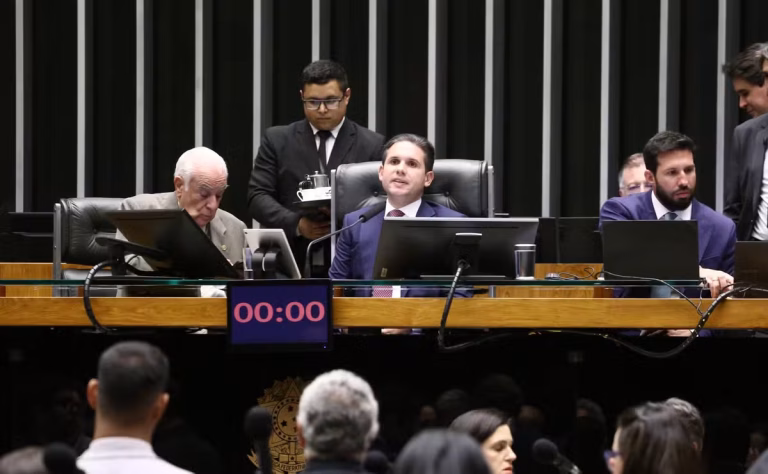 Câmara Aprova Medida Provisória do Gás do Povo: Conquista para o Governo Câmara Aprova Medida Provisória do Gás do Povo: Conquista para o Governo
