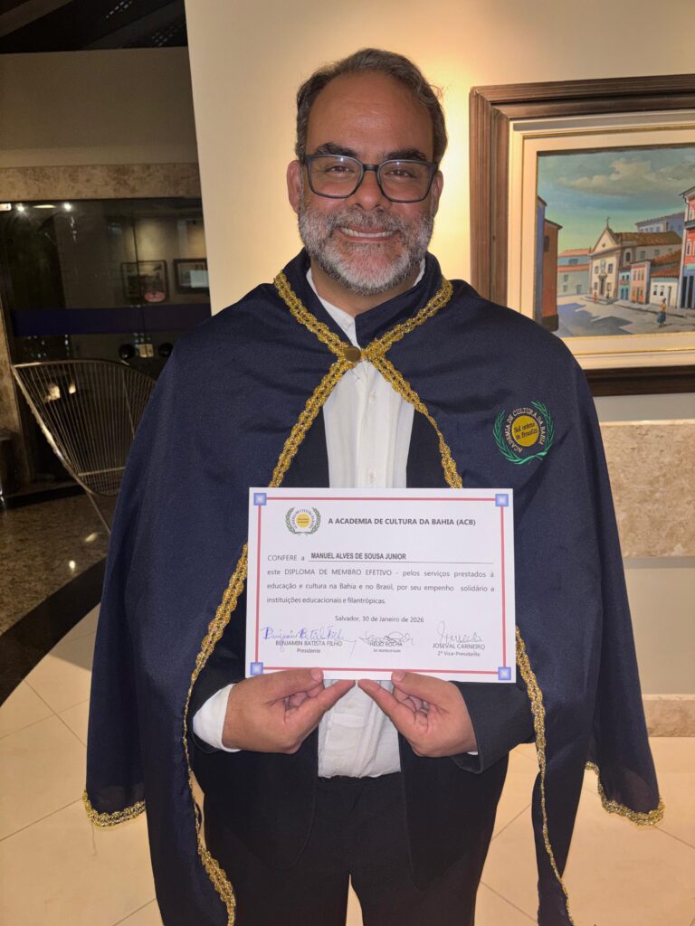 Professor Dr. Manuel Sousa Junior é Empossado na Academia de Cultura da Bahia – Um Reconhecimento Merecido Professor Dr. Manuel Sousa Junior é Empossado na Academia de Cultura da Bahia - Um Reconhecimento Me