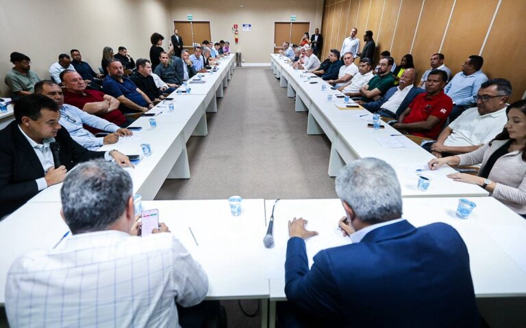 Jerônimo Rodrigues Expande Suporte na Bahia com Mais de 350 Prefeitos