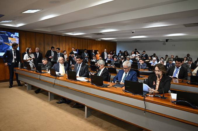 Senado Aprova Proposta de Educação Empreendedora e Financeira nas Escolas Senado Aprova Proposta de Educação Empreendedora e Financeira nas Escolas
