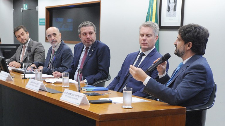 Ministério do Esporte Debate Bloqueio de Sites de Apostas Ilegais na Câmara dos Deputados Imagem do artigo