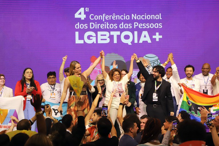 MDHC Avança na Proteção dos Direitos LGBTQIA+ com Novas Diretrizes e Cartilhas MDHC Avança na Proteção dos Direitos LGBTQIA+ com Novas Diretrizes e Cartilhas