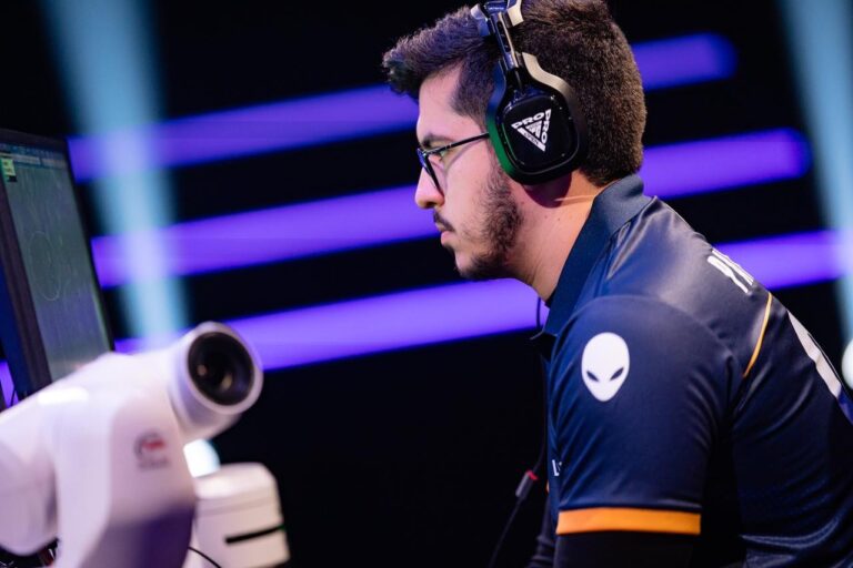 Caruaruense é Campeão Sul-Americano de EA FC 26 e Garantia na Copa do Mundo