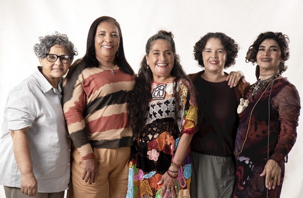 Exposição Terras Raras: Sagrado Feminino destaca a força das mulheres no artesanato pernambucano Exposição Terras Raras: Sagrado Feminino destaca a força das mulheres no artesanato pernambucano