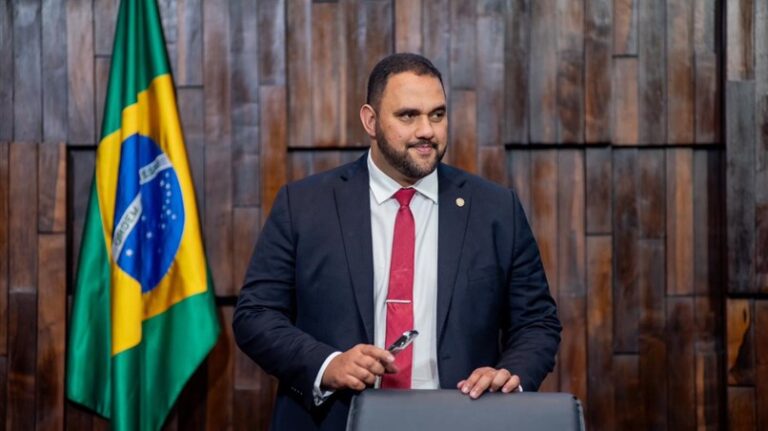 Polícia Federal prendeu deputado Thiago Rangel em operação contra fraudes na Educação