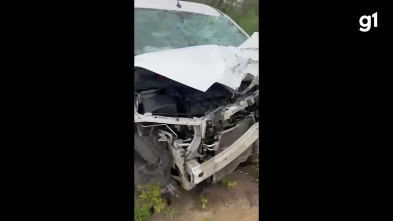Tragédia na PE-149: Casal Morre em Acidente Envolvendo Carros e Moto Tragédia na PE-149: Casal Morre em Acidente Envolvendo Carros e Moto