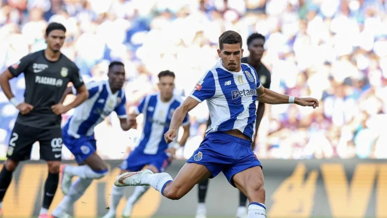FC Porto x Alverca: Lances Decisivos e Desafios no Início do Campeonato