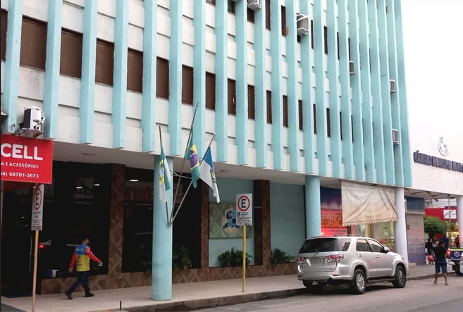 Câmara de Mossoró Retoma Verba de Gabinete com Custo Anual Superior a R$ 2 Milhões Câmara de Mossoró Retoma Verba de Gabinete com Custo Anual Superior a R$ 2 Milhões