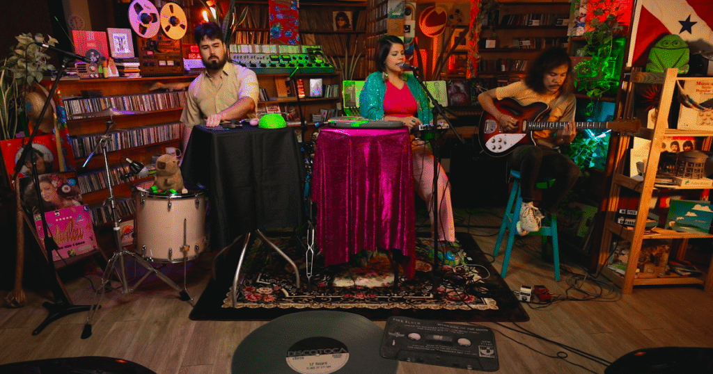 Banda Naïf Encanta no Discotoca Nesta Terça-Feira Banda Naïf Encanta no Discotoca Nesta Terça-Feira