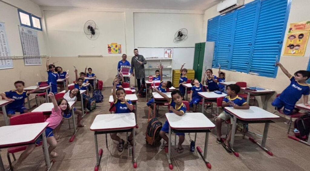 Escola Municipal Antônio Gonçalves Realiza Ação de Saúde Bucal para Estudantes em Palmas