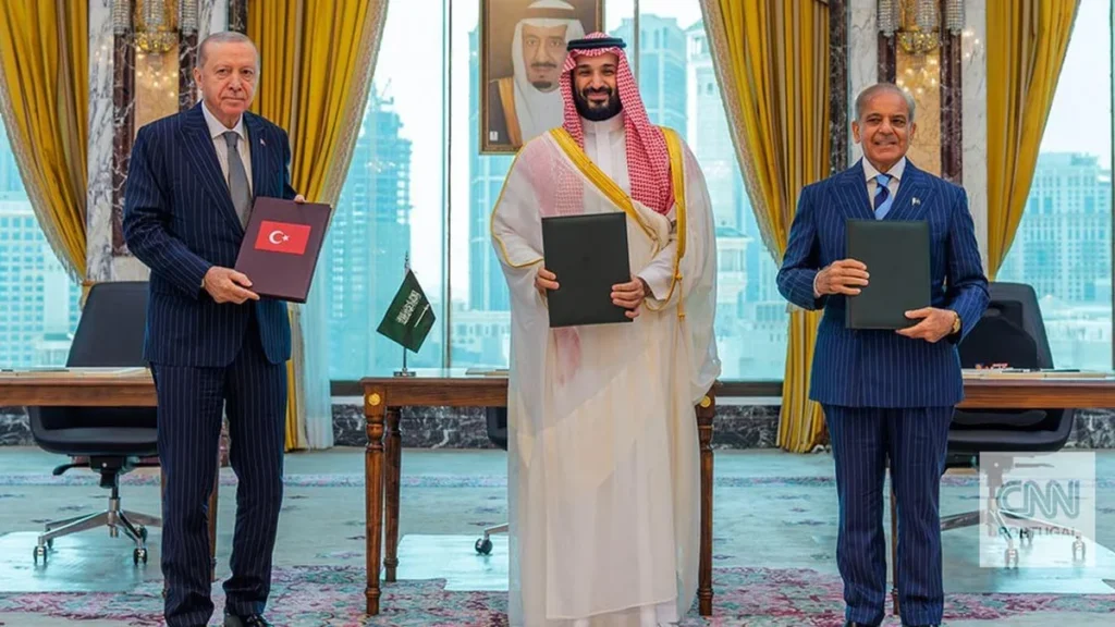 Aliança Militar entre Arábia Saudita, Paquistão e Turquia Reforça Segurança no Oriente Médio