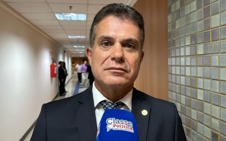 Eduardo Salles Apresenta Projeto de Lei para Instalação de Carregadores Elétricos em Condomínios da Bahia Eduardo Salles Apresenta Projeto de Lei para Instalação de Carregadores Elétricos em Condomínios da