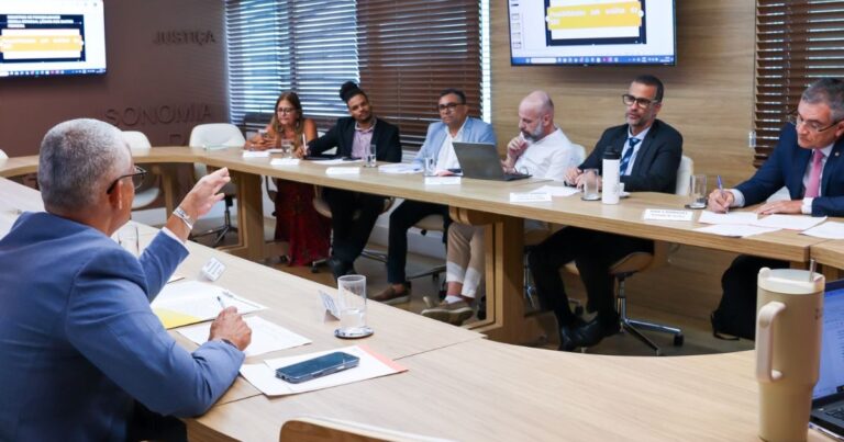 Acordo entre MP-BA e Prefeitura evita fechamento de escolas em Feira de Santana Acordo entre MP-BA e Prefeitura evita fechamento de escolas em Feira de Santana