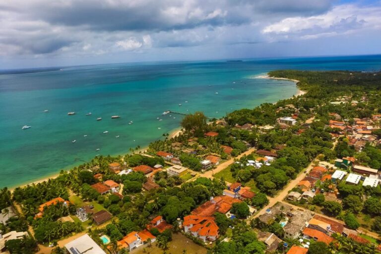 Maraú Proíbe Cobrança de Consumação Mínima em Praias: Entenda a Nova Regra