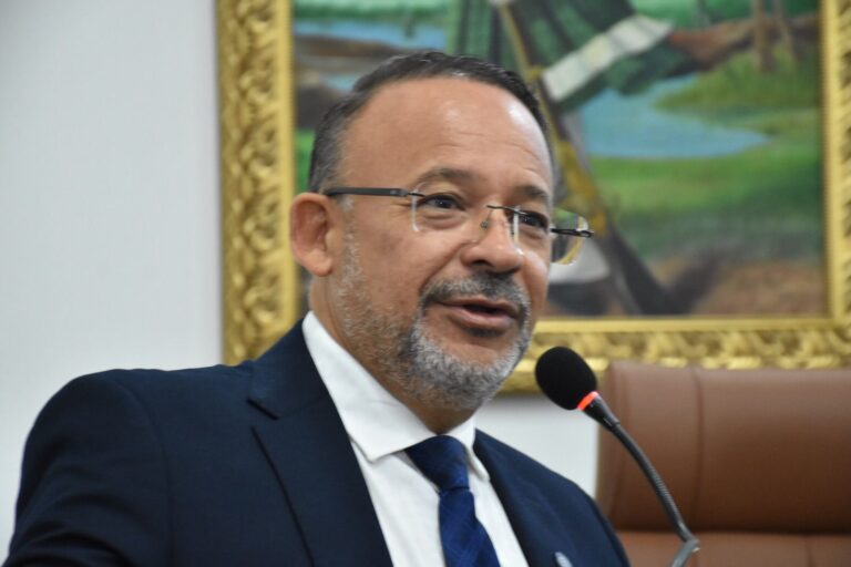 Educação Política em Foco: Câmara de Feira de Santana Debate o Programa Jovem Senador