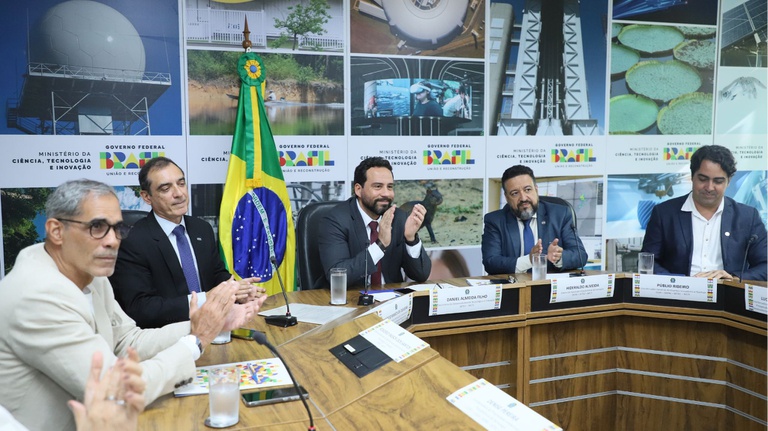 MCTI e CNPq Disponibilizam R$ 2,5 Milhões para Eventos de Inovação e Empreendedorismo MCTI e CNPq Disponibilizam R$ 2,5 Milhões para Eventos de Inovação e Empreendedorismo