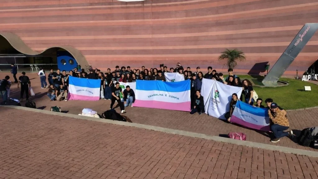 Equipe do Ifes Serra garante vaga para imersão no MIT e Harvard com app inovador