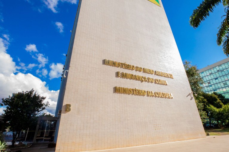 MinC Recebe Novos Servidores e Impulsiona Políticas Culturais Estratégicas MinC Recebe Novos Servidores e Impulsiona Políticas Culturais Estratégicas