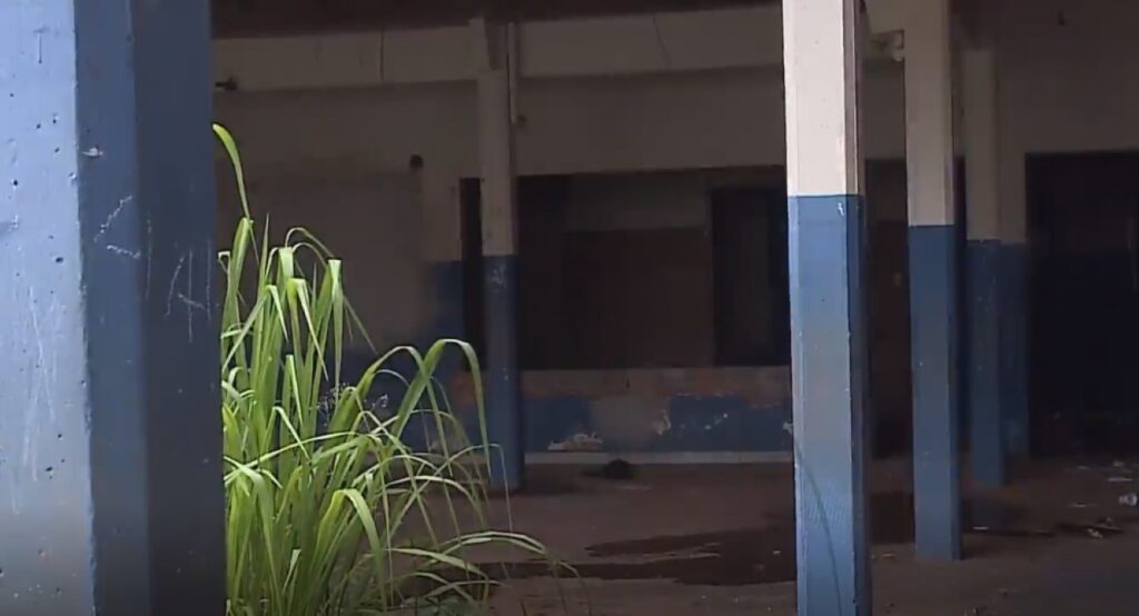 Obra de escola em Imperatriz parada há quase dois anos afeta alunos e famílias Obra de escola em Imperatriz parada há quase dois anos afeta alunos e famílias