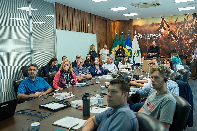 Jornalistas Estrangeiros Conhecem Modelo Sustentável do Agronegócio em MT Jornalistas Estrangeiros Conhecem Modelo Sustentável do Agronegócio em MT