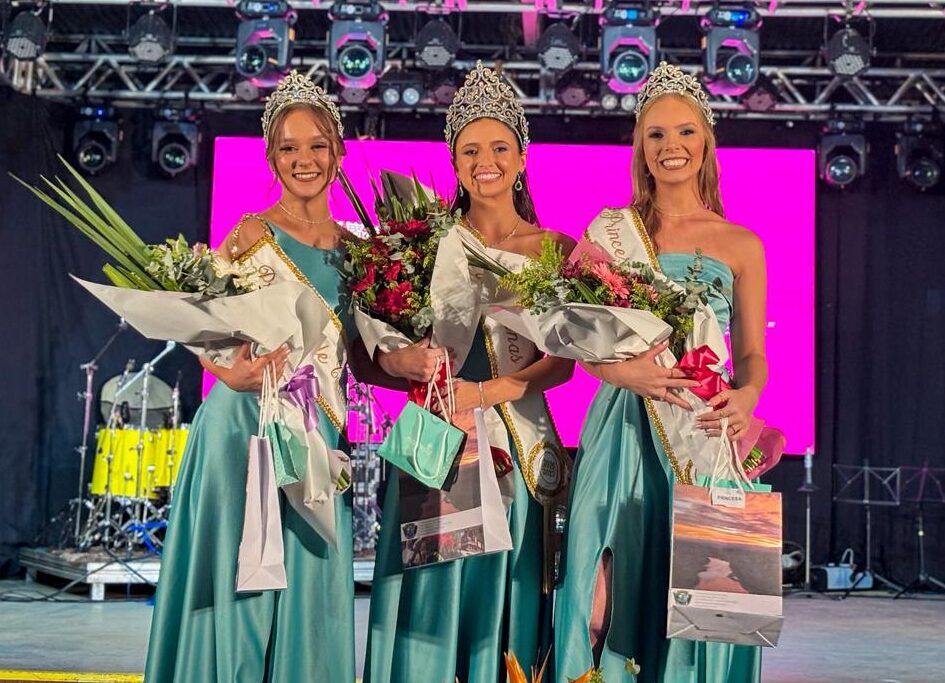 Dyovana Sand é Coroada Rainha de Colinas em Celebração Cultural Dyovana Sand é Coroada Rainha de Colinas em Celebração Cultural