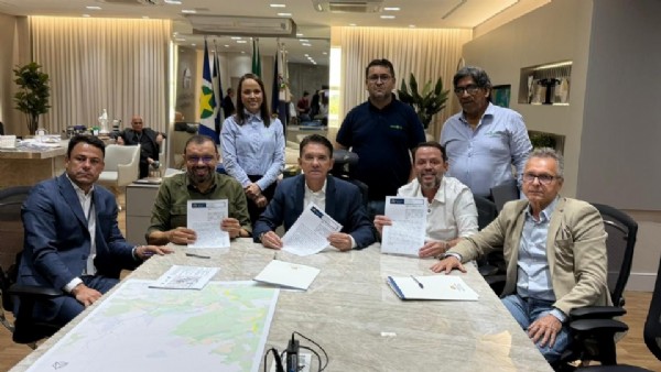 Déficits Históricos em MT: Água como Pilar do Desenvolvimento Regional Déficits Históricos em MT: Água como Pilar do Desenvolvimento Regional